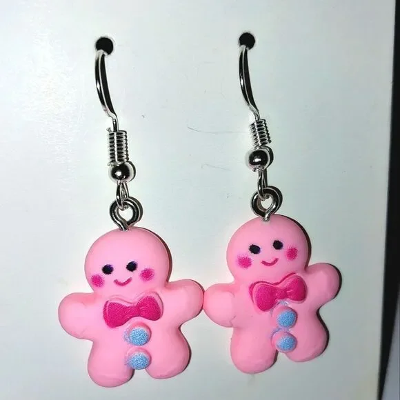 Super cute Handmade festive gingerbread holiday earrings - Picture 3 of 4